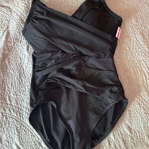 Miraclesuit Women's Solid Mystify DD One Piece Swimsuit